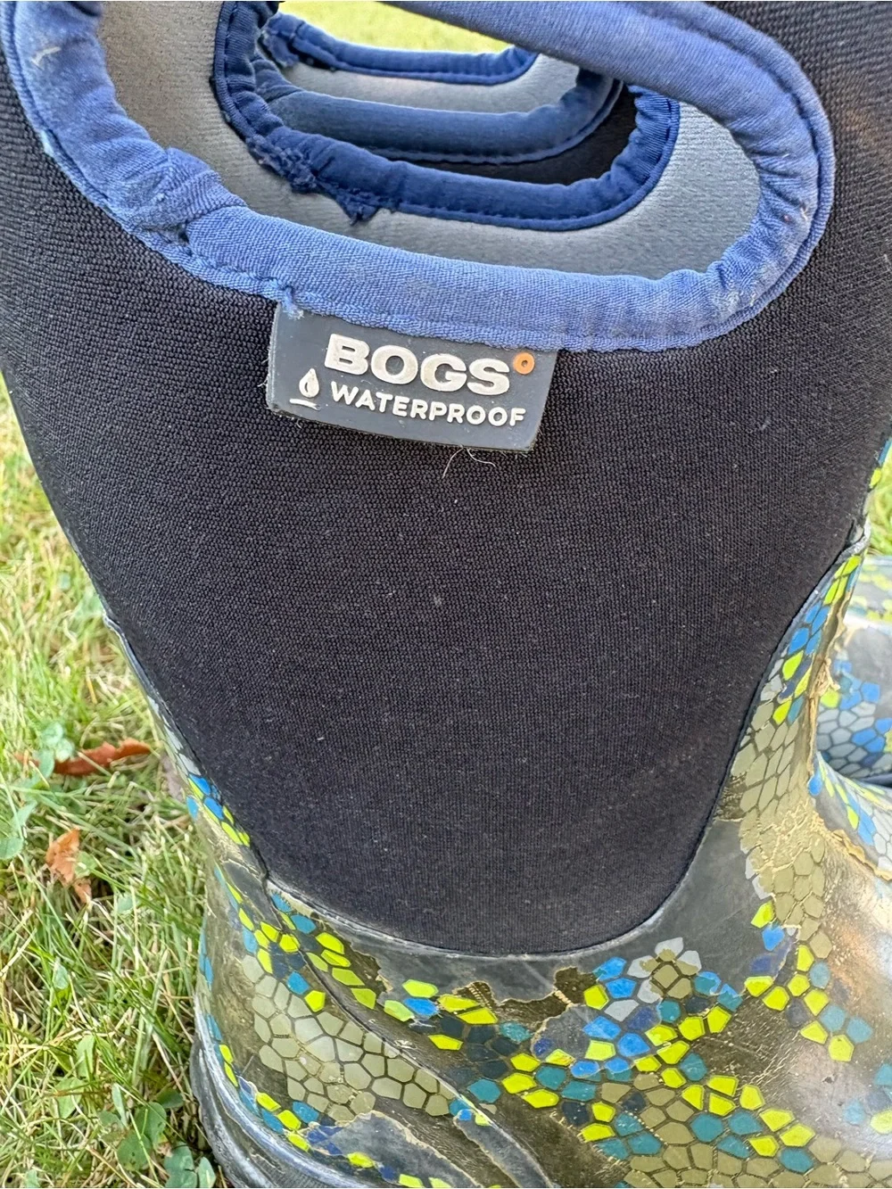 Bogs Kids Mosaic Pattern Waterproof Winter Boots